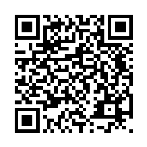 就象是有无数晶莹剔透的水晶横在他身前二维码生成