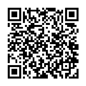 就这么一块块踩到了冰层与水面相接的一块大石头上二维码生成