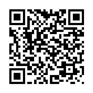 就这么将还在摆尾的鱼拿在手里吃二维码生成