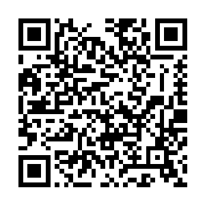 就连奥运会的主题曲都是他和一唱歌特嗲的洋妞一起演唱的二维码生成
