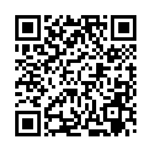 就连小道旁都种着让人心旷神怡的小花小草二维码生成