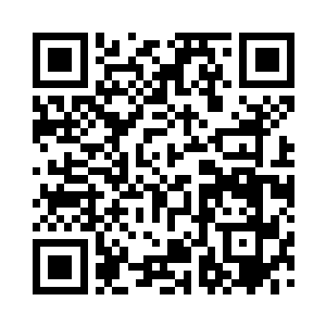 就连握在他手中的立天剑也是光芒黯淡二维码生成