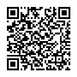 就顺手帮他找了一份工――在一家小酒楼里当伙计二维码生成