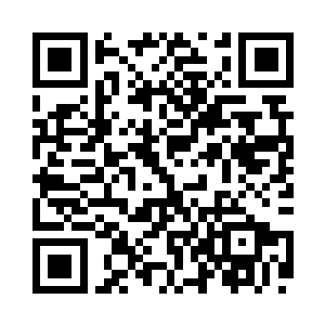 尹南歌看了一眼站在那边微微低着头的狄安妮二维码生成