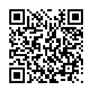 尽力把当在自己前面的丧尸给狠狠的推开二维码生成