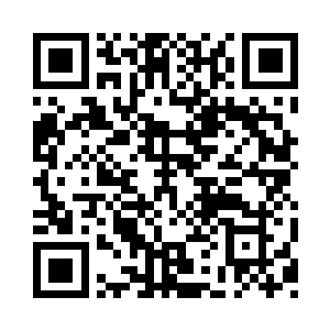 尽管两颊估计被自家的娘亲蹂躏到通红了二维码生成