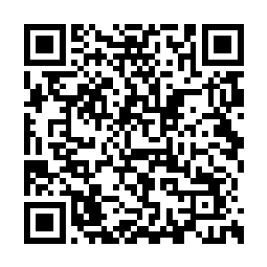 尽管秦方猜测黑袍男应该不会吸引人来这个地方二维码生成