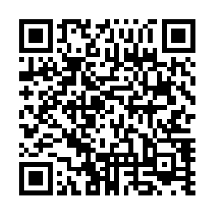 尽管胸前疼痛难忍　但是大汉的脸上依旧挂满了震惊的表情二维码生成