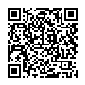 尽管那如同天塌不惊的脸上也泛起一股难以掩饰的激动之色二维码生成