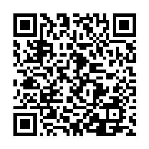 尽量的让自己保持着一种平静的等着电话那边的动静二维码生成