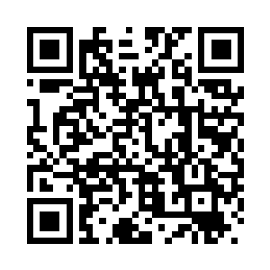 居中的是已经换上了一条白色长裙二维码生成