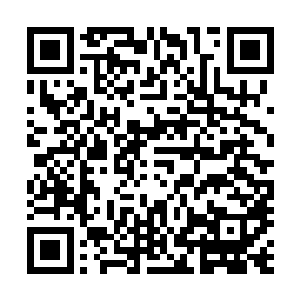 居然就为了那么一个可笑的理由――不许她跟她男朋友亲热二维码生成