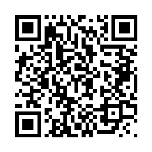 居高临下的看着地面上喘着气柯滕凯二维码生成