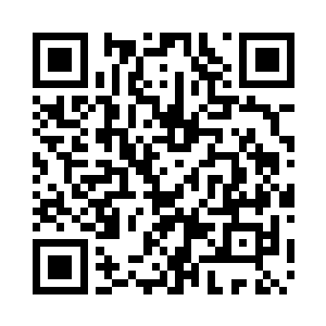 屋顶上还有一个封闭的玻璃房子和一个平台二维码生成