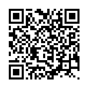 屋顶的狙击手和街道上的哨兵都在尖叫二维码生成