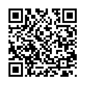 展开了从将校休息室里带出的一床棉被二维码生成
