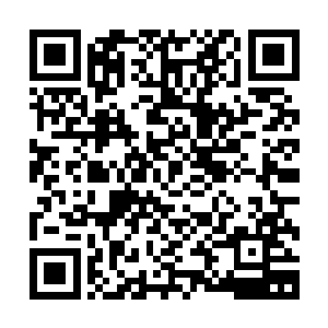 山也不高贝海坐在车里都能看对顶上的清晰的一个铁架发射塔二维码生成