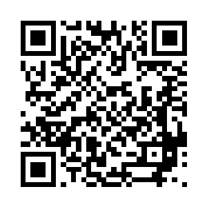 山田恒次的脸上看不到一丝一毫的笑容二维码生成
