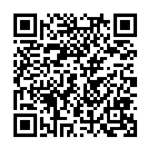 山田猥琐的笑意让流年脸色变得更加的苍白了起来二维码生成