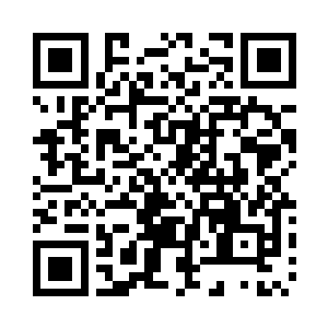 山顶上耸立着一棵不高大但十分粗壮的灵树二维码生成