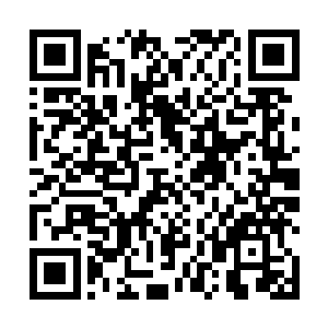 岳卓群自然是不知道自己的儿子和许紫烟发生过的事情二维码生成