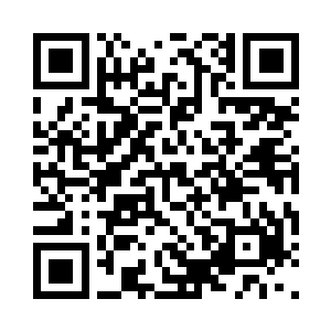 左手肘却有一个怪异得很不适的高抬动作二维码生成