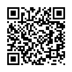 左臂却佩戴着一尊小型火焰发射器二维码生成