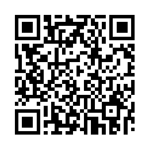 左边那个保卫科的男人刚伸出胳膊把我拦住二维码生成