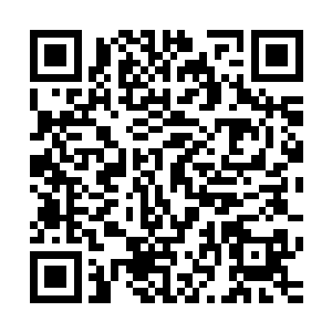 左靖现在一门心思就想着怎么能跟县令大人讨要一杯残羹冷炙二维码生成