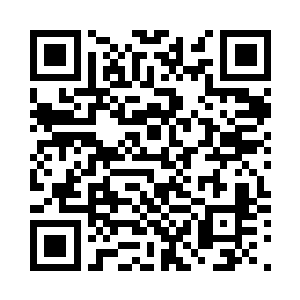 巨大的力量令他不由自主地倒退几步二维码生成