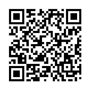 巨大的双手向前一抓就拉住姜游的肩膀二维码生成