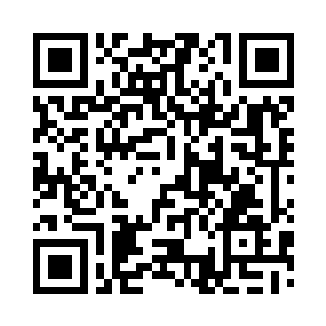 巨大的斧子在战士的呼喝声中不断挥舞二维码生成