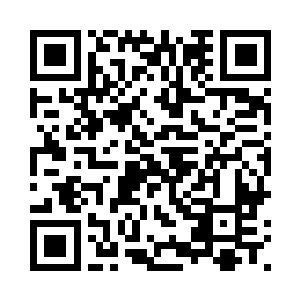 巨大的虚影一只脚跨出了宇宙魔池二维码生成