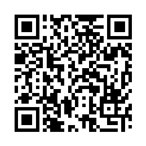 巨大的身躯在半空中划出优美的弧线二维码生成