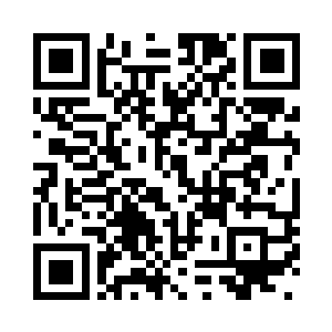 巨无霸拿着一把大刀似的武器过来二维码生成