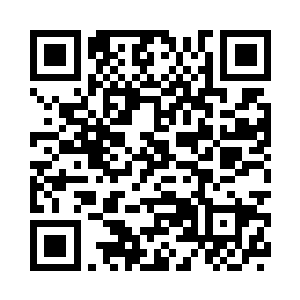 巨爪狠狠的撕裂在了血红刀芒之上二维码生成