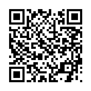 已然有数十口步枪瞄准了屋顶上的二人二维码生成