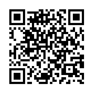 已经有很多浓妆艳抹的女人穿着一件大衣二维码生成