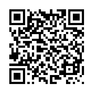 已经没了之前长辈看向晚辈的感觉二维码生成