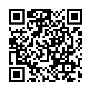 已经烫成微卷的长发像是被风的手轻轻撩起二维码生成