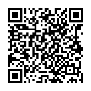 巴克对右侧的甚高频军用通讯耳麦发布了正式开战的命令二维码生成