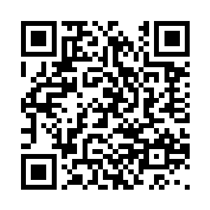 巴克已经把身体靠在了古丽莎的旁边二维码生成