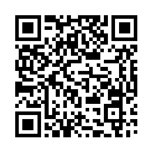 巴克敏锐的注意到这其中只有一套沈崇明的二维码生成