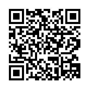 巴克无奈的从车厢里探出头去示意二维码生成