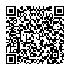 巴克直接在清晨八点过还有些空旷的街道上掉个头就按照方灵颖指点的地方驶去二维码生成