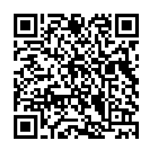 巴克趴在那还不由自主的模仿了一下这种说话的语气二维码生成