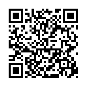 巴克连忙拿过来偷偷躲在沙发角落说好话去了二维码生成