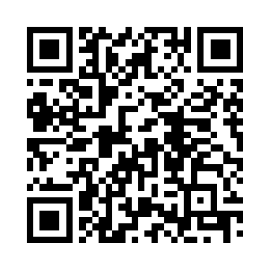 布欧抬眼看了看眼前三人服装上的徽章二维码生成