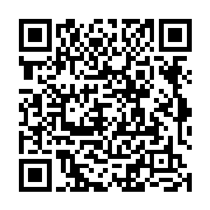 带着一往无前之势闪电般向着立于黑洞跟前的恶灵刺去二维码生成