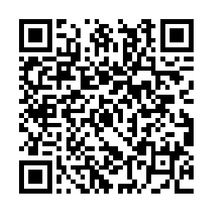 带着氧气罩的她给人一种仿佛随时都会死掉的可能二维码生成